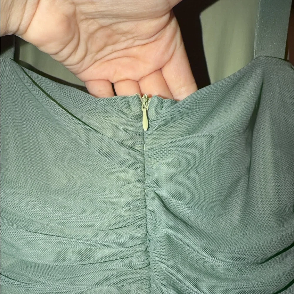 Green Midi Ruched Ruffle Dress - Picture 4 of 9